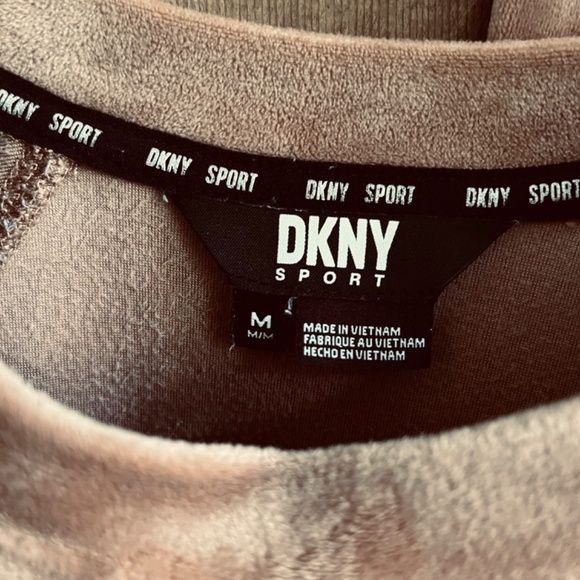 DKNY Platinum Velour Lounge Set Crewneck Sweatshirt (M) & Slim-Fit Joggers (S) - Picture 9 of 16